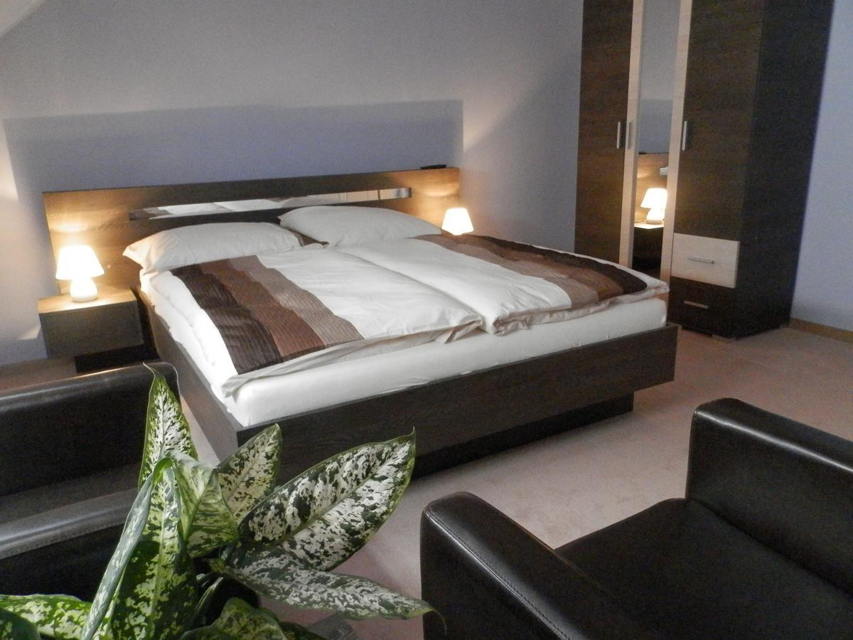 Nagyret Panzio Eger Bed & Breakfast Ngoại thất bức ảnh