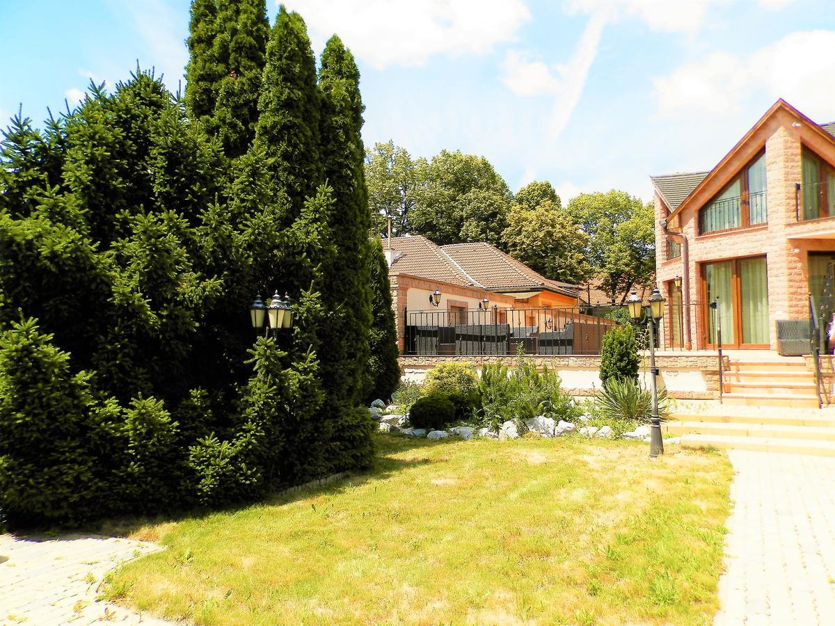 Nagyret Panzio Eger Bed & Breakfast Ngoại thất bức ảnh